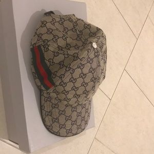 Gucci hat